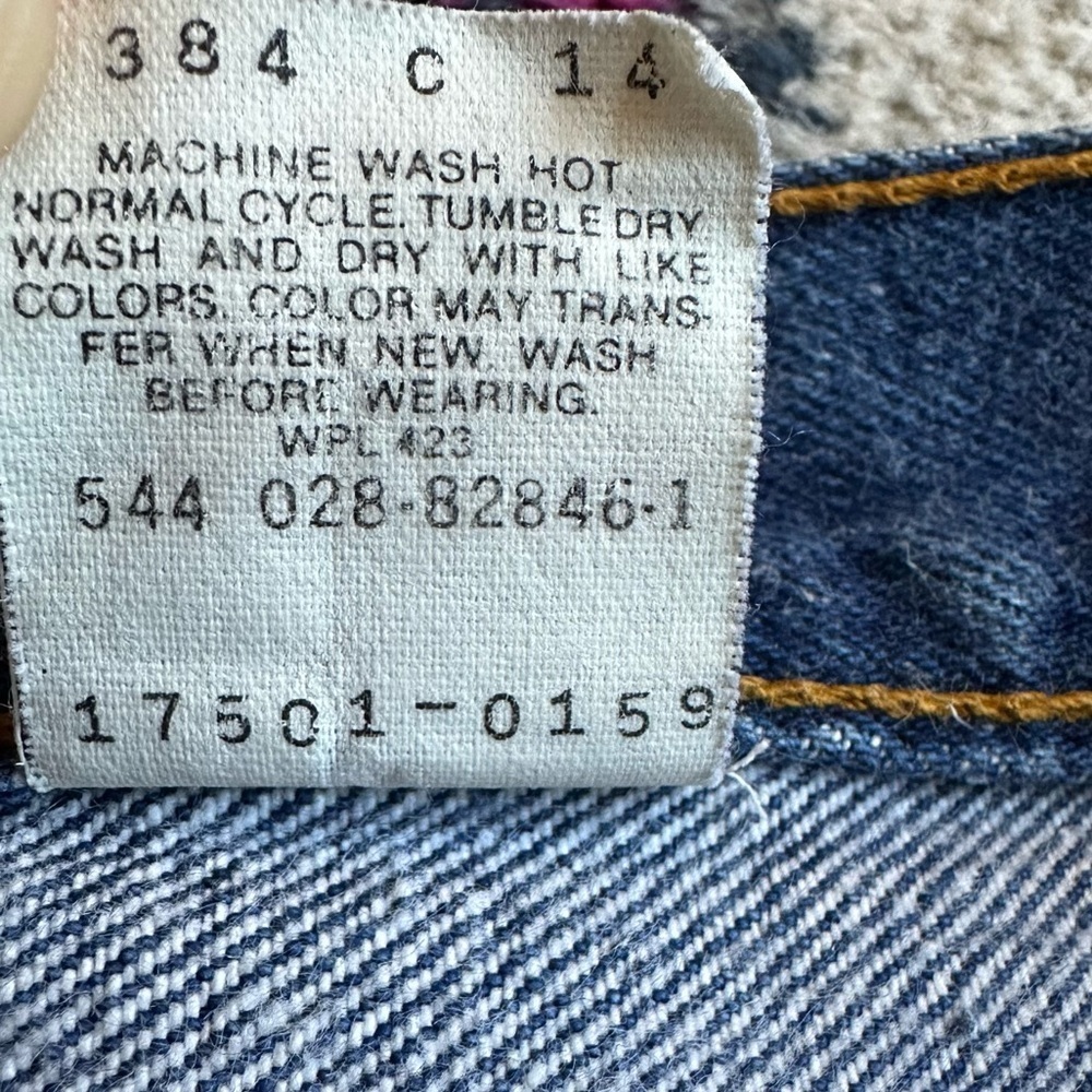Vintage Levi’s 17501 high rise button fly jeans - Picture 3 of 8